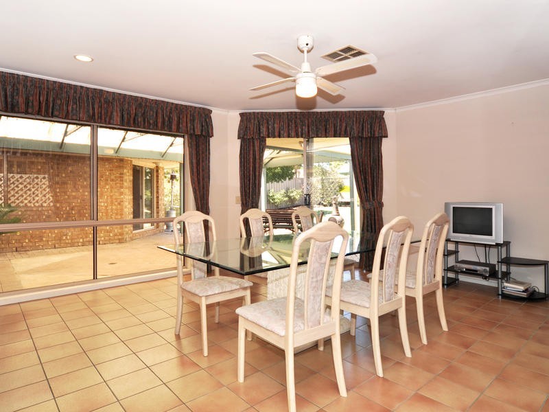 41 Investigator Dr, Woodcroft SA 5162