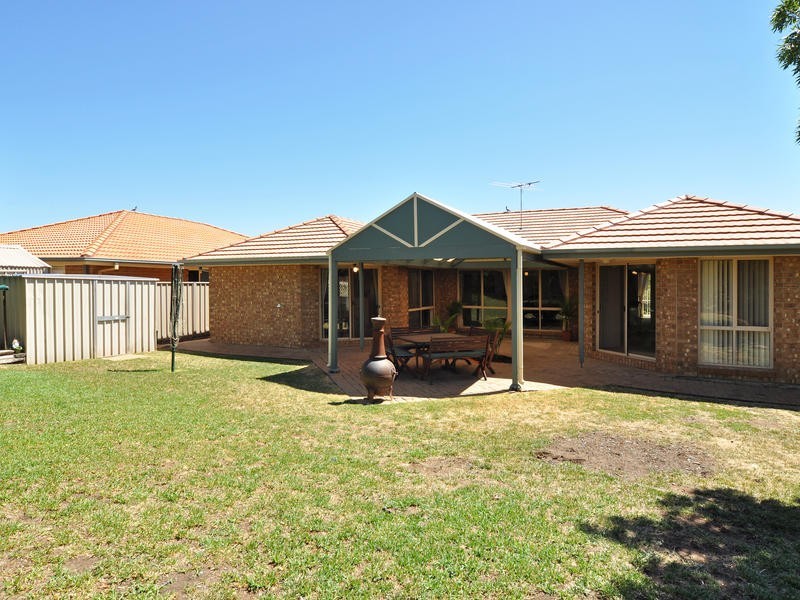41 Investigator Dr, Woodcroft SA 5162