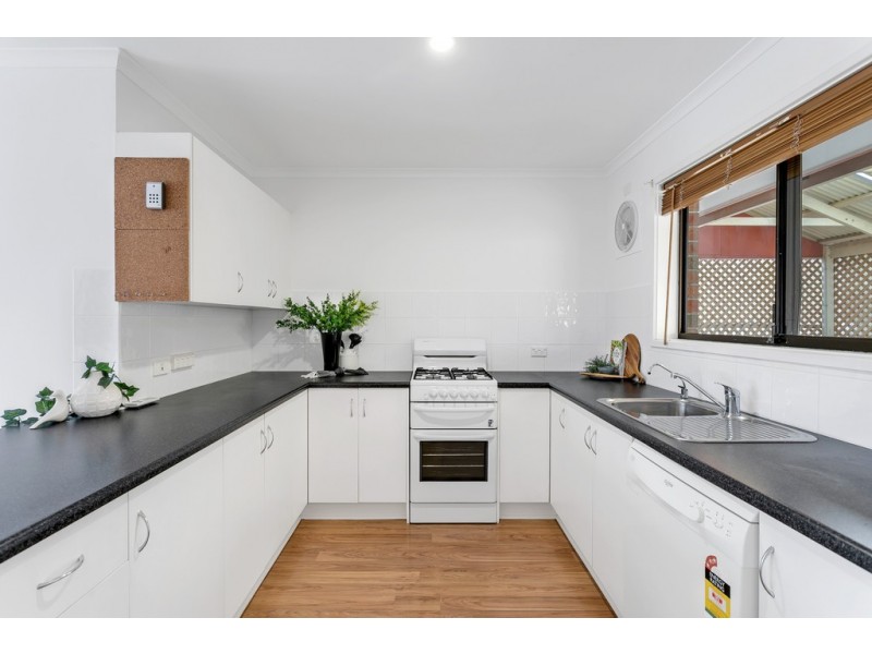 44 Gardenia Crescent, Morphett Vale SA 5162