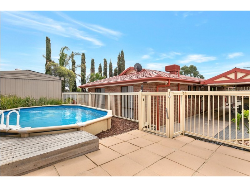44 Gardenia Crescent, Morphett Vale SA 5162