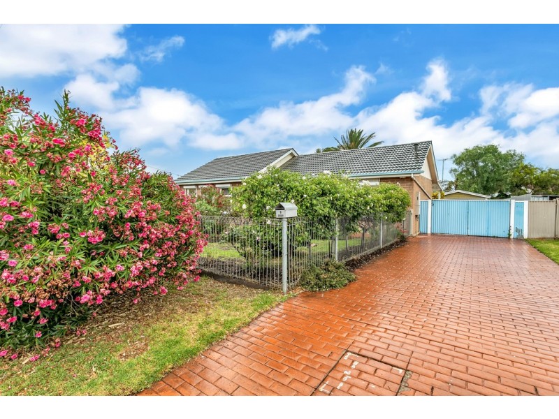 9 Pearce Street, O’sullivan Beach SA 5166