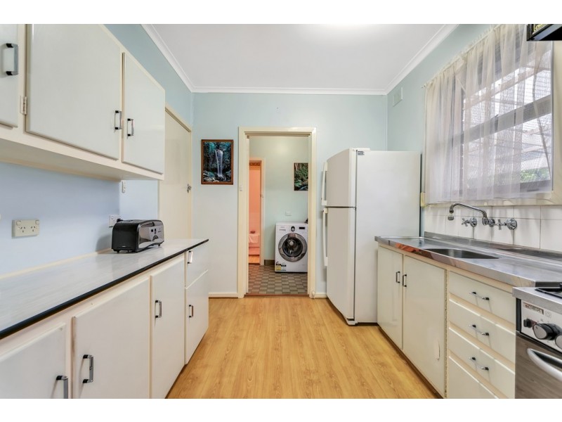 9 Pearce Street, O’sullivan Beach SA 5166