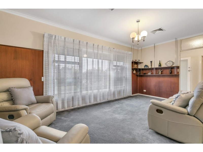 9 Pearce Street, O’sullivan Beach SA 5166
