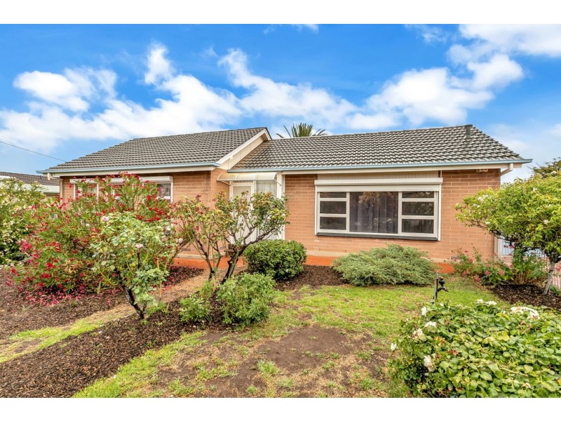 9 Pearce Street, O’sullivan Beach SA 5166