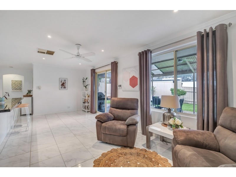 4 Kuantan Drive, Aberfoyle Park SA 5159