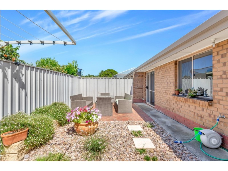 2/27 Cungena Avenue, Park Holme SA 5043