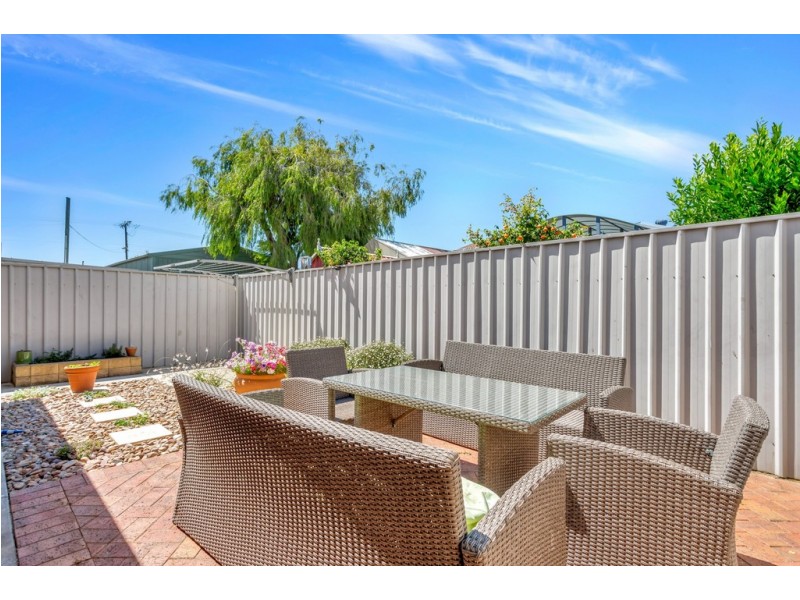 2/27 Cungena Avenue, Park Holme SA 5043
