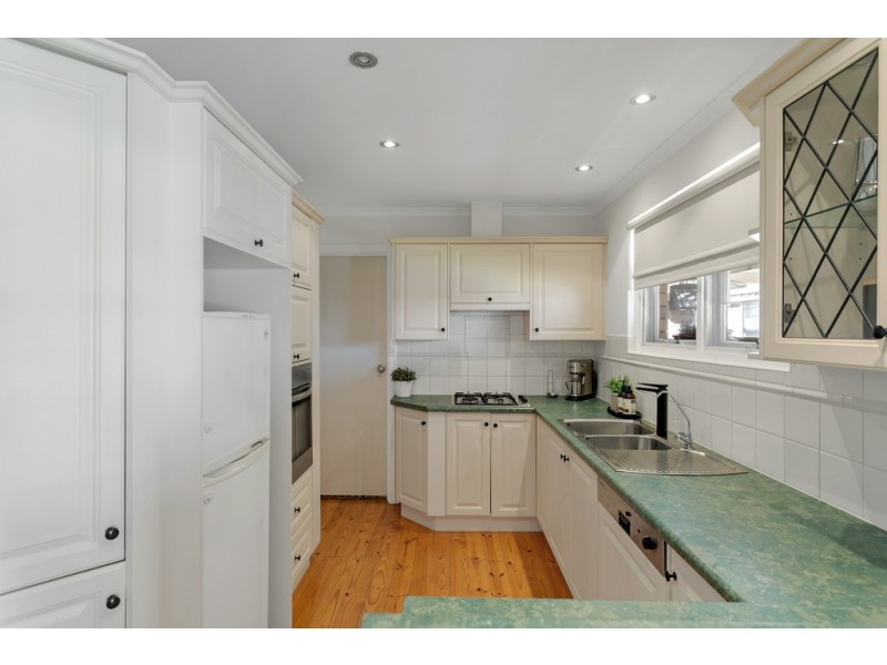 13 Glenhuntly Drive, Flagstaff Hill SA 5159