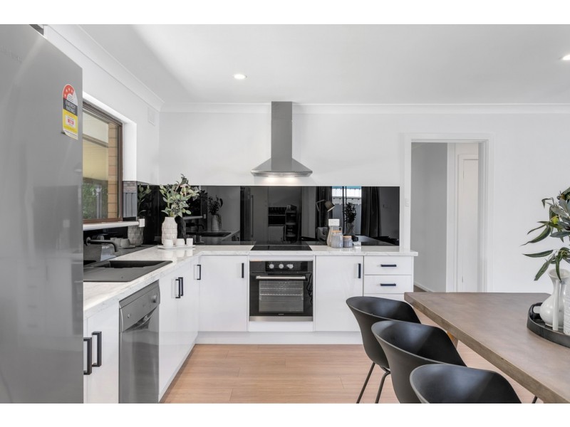 65 Conington Crescent, Morphett Vale SA 5162