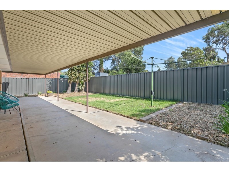65 Conington Crescent, Morphett Vale SA 5162