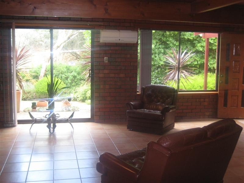 24 Nayook Gr, Happy Valley SA 5159