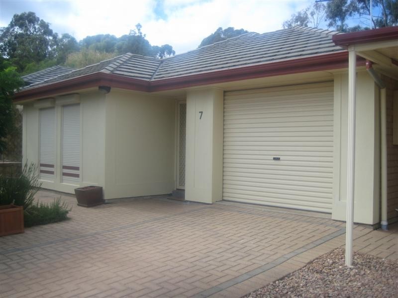 7 Benacre Close, Happy Valley SA 5159
