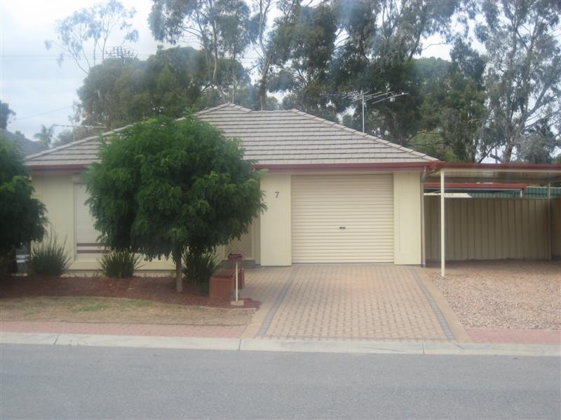 7 Benacre Close, Happy Valley SA 5159