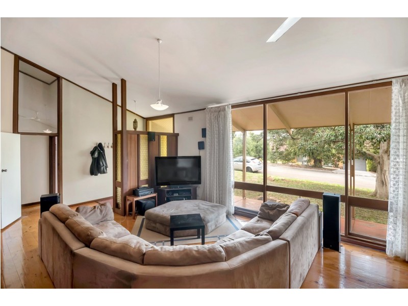 2 Barcelona Drive, Happy Valley SA 5159