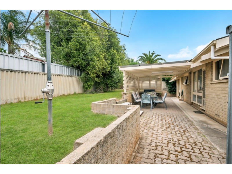 2 Barcelona Drive, Happy Valley SA 5159
