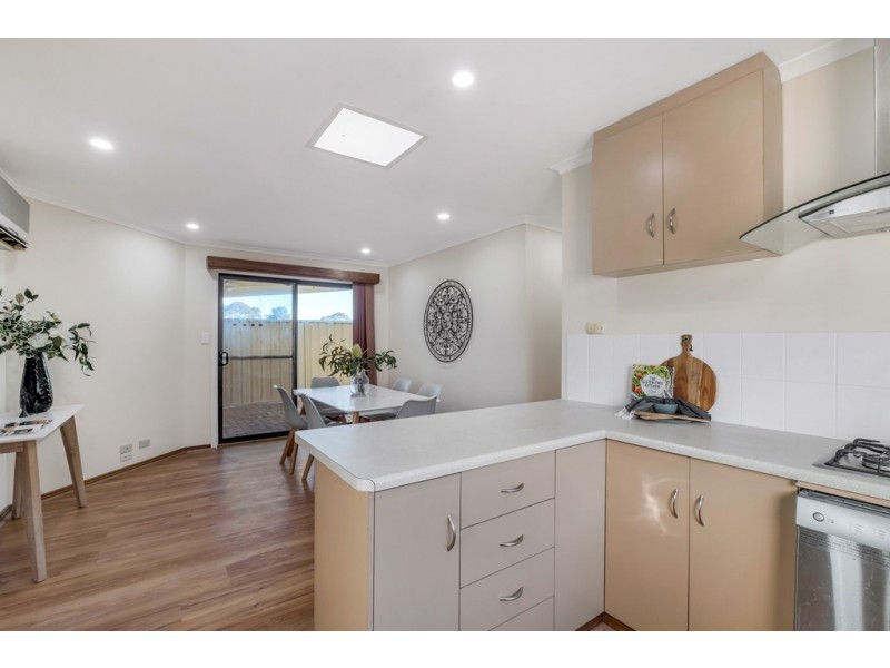 60 Bordeaux Drive, Woodcroft SA 5162