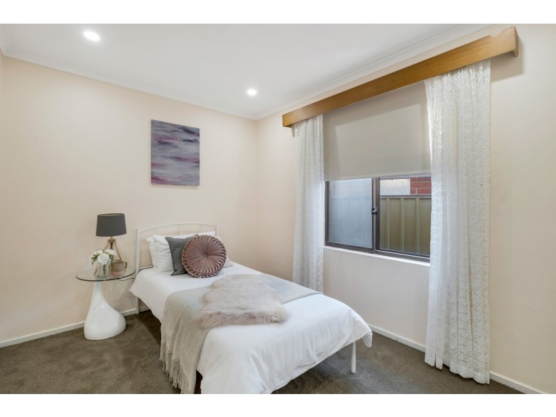 60 Bordeaux Drive, Woodcroft SA 5162