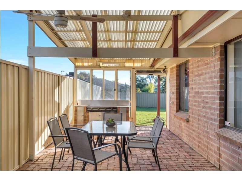 60 Bordeaux Drive, Woodcroft SA 5162