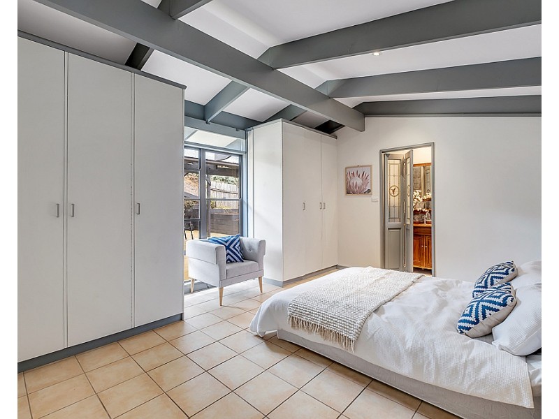 24 Barbara Crescent, Coromandel Valley SA 5051