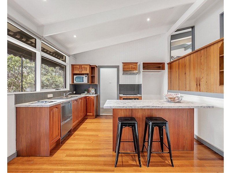 24 Barbara Crescent, Coromandel Valley SA 5051