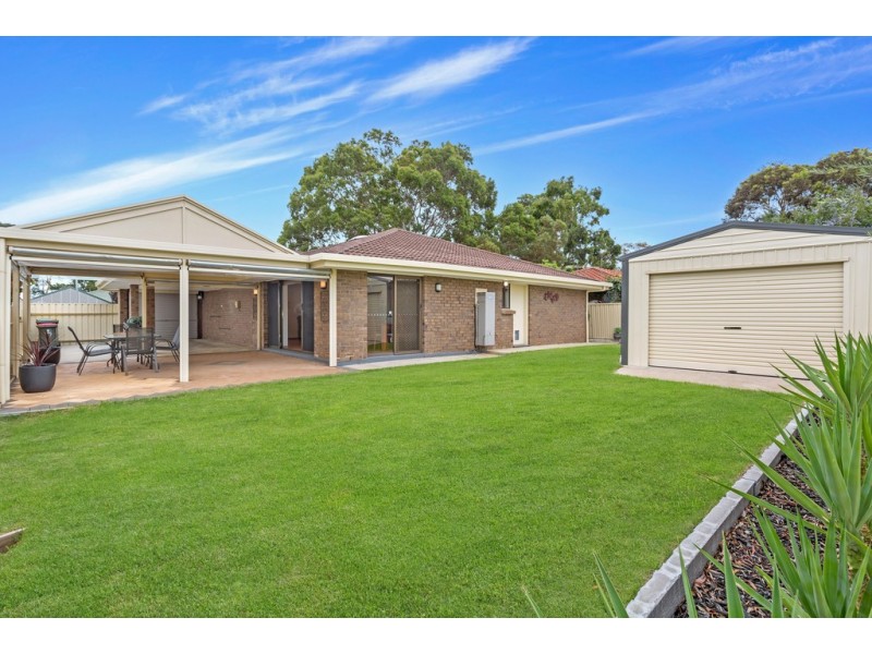 5 Lee Avenue, Happy Valley SA 5159