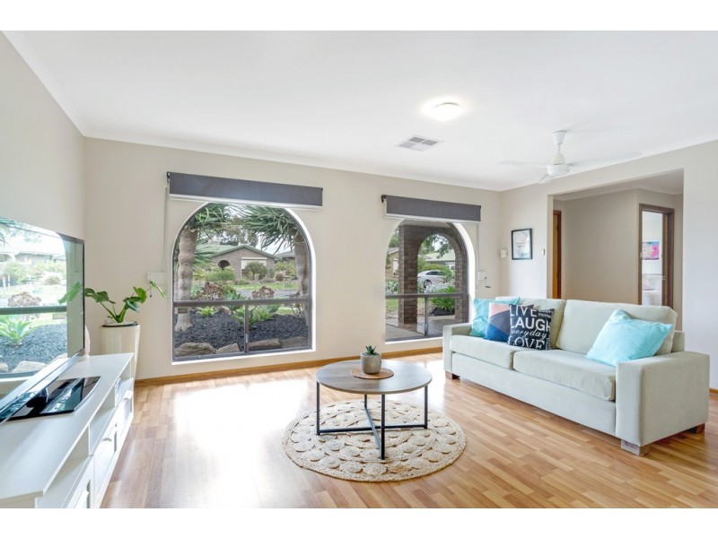 5 Lee Avenue, Happy Valley SA 5159