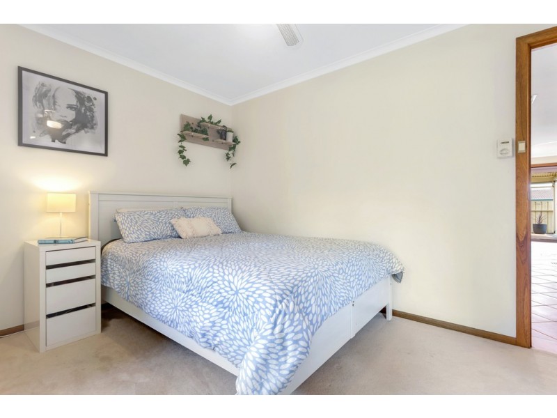 5 Lee Avenue, Happy Valley SA 5159