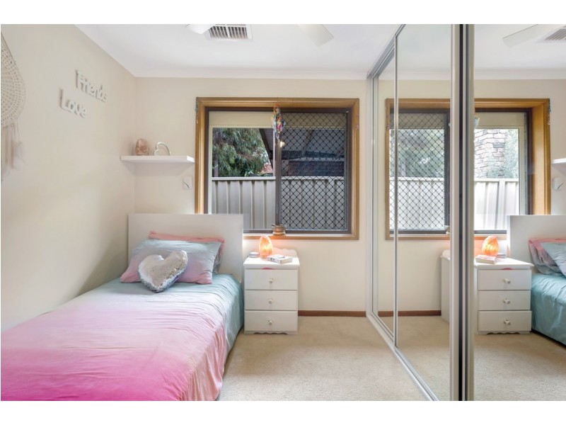 5 Lee Avenue, Happy Valley SA 5159