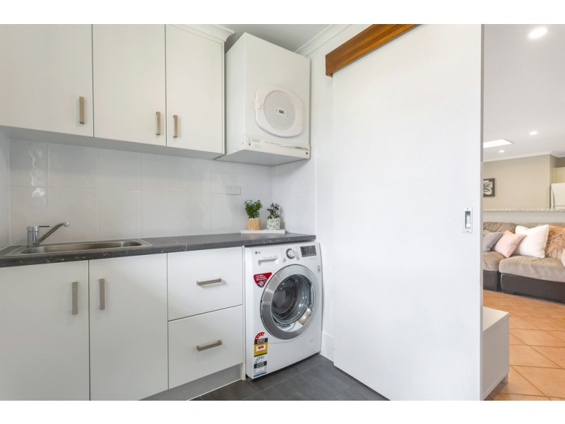 5 Lee Avenue, Happy Valley SA 5159