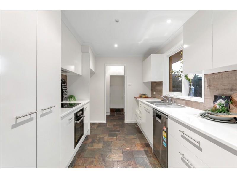 1 Marie Avenue, Morphett Vale SA 5162