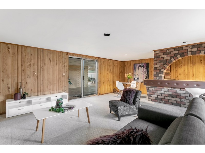 1 Marie Avenue, Morphett Vale SA 5162