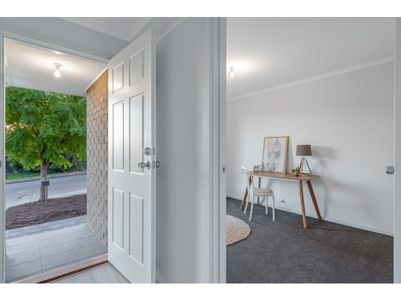 16 Clive Street, Morphett Vale SA 5162