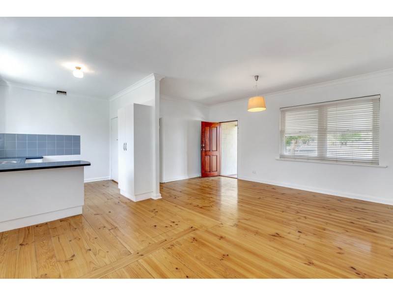 37 Sutton Avenue, Seacombe Gardens SA 5047