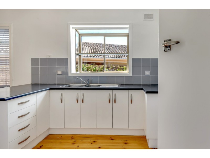 37 Sutton Avenue, Seacombe Gardens SA 5047