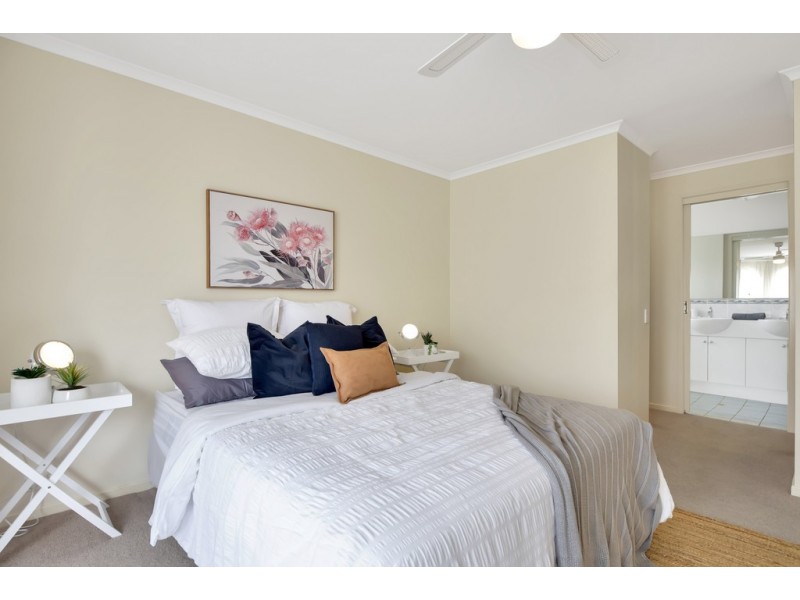 18 Acacia Grove, Flagstaff Hill SA 5159