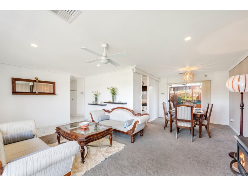 1 Daphne Court, Morphett Vale SA 5162