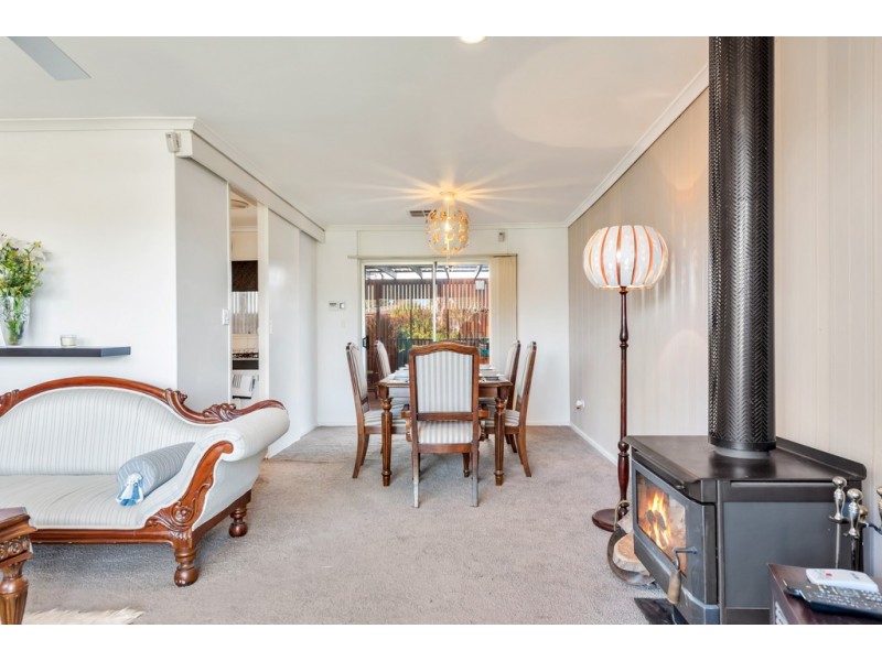 1 Daphne Court, Morphett Vale SA 5162