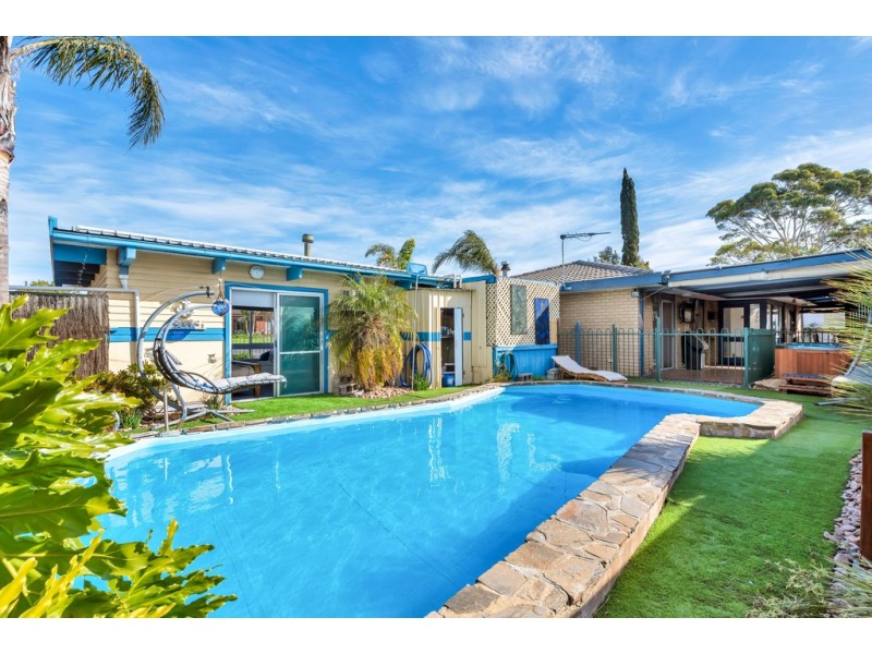 1 Daphne Court, Morphett Vale SA 5162