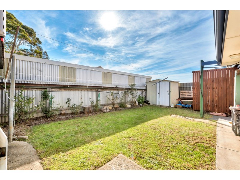 1 Daphne Court, Morphett Vale SA 5162