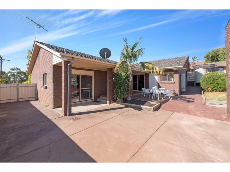 20 Tania Drive, Aberfoyle Park SA 5159