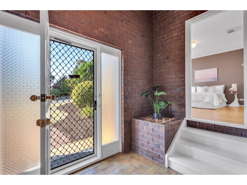 20 Tania Drive, Aberfoyle Park SA 5159