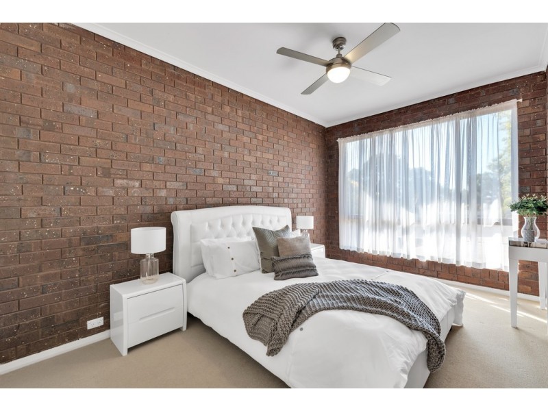 20 Tania Drive, Aberfoyle Park SA 5159