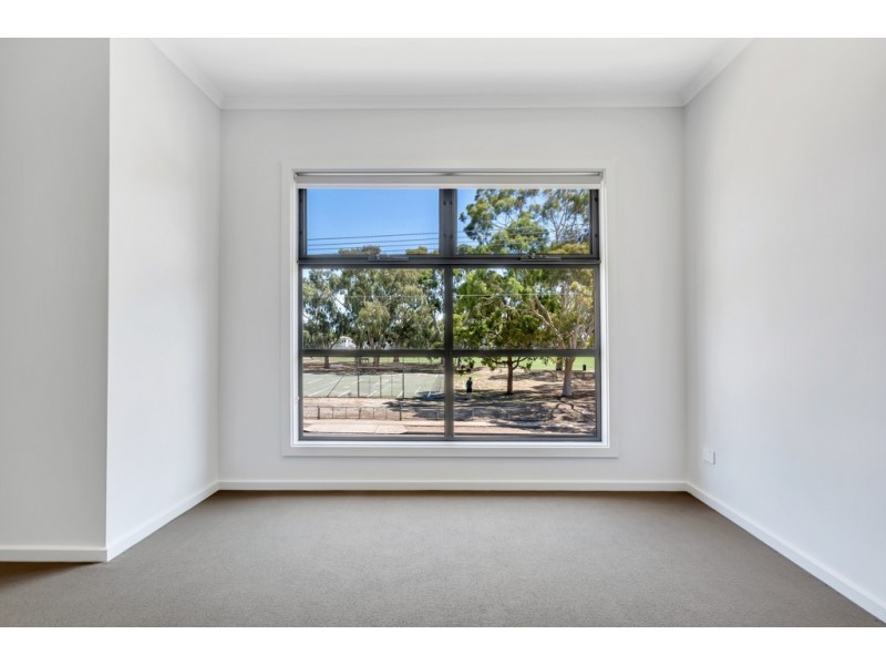150/150a Bradley Grove, Mitchell Park SA 5043