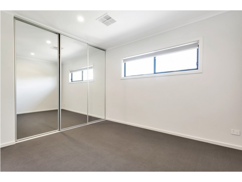 150/150a Bradley Grove, Mitchell Park SA 5043