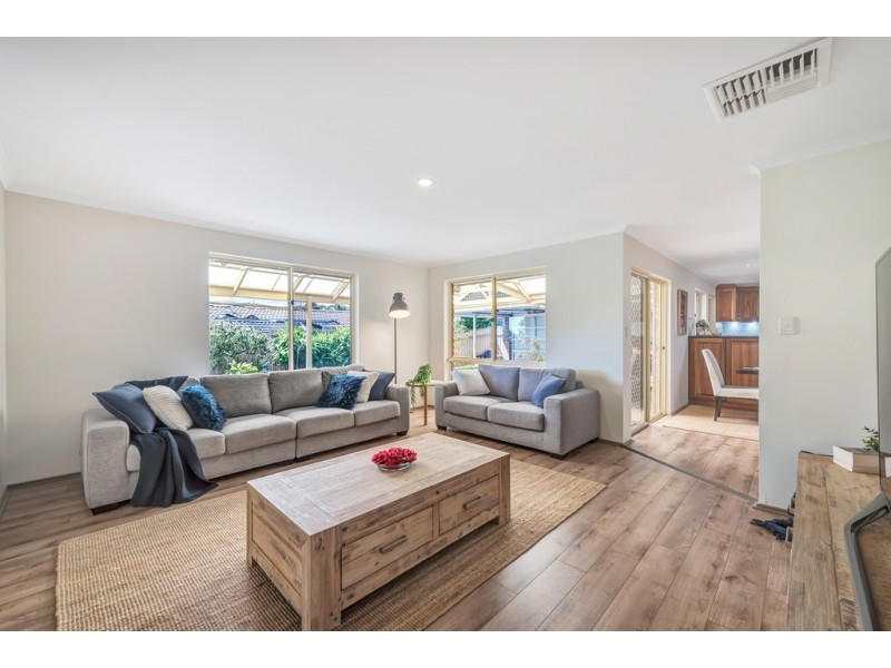 40 Horseshoe Drive, Woodcroft SA 5162