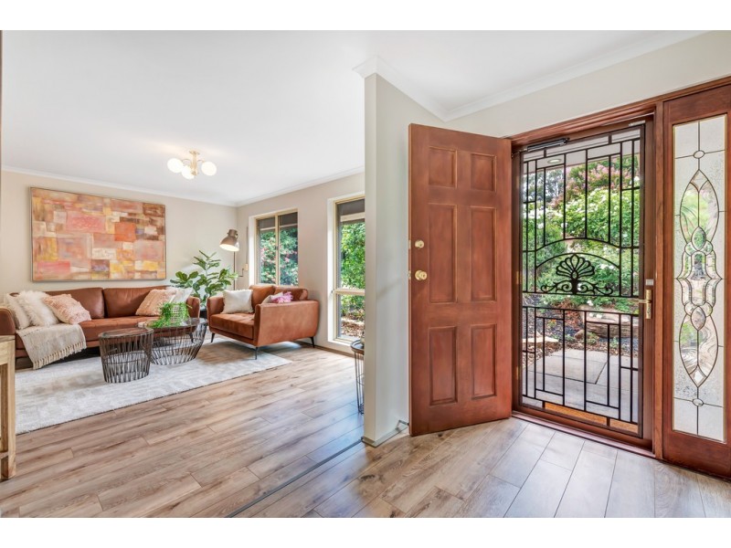 40 Horseshoe Drive, Woodcroft SA 5162