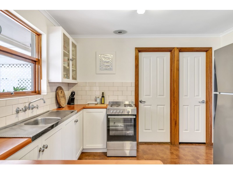 7 Apollo Drive, Hallett Cove SA 5158