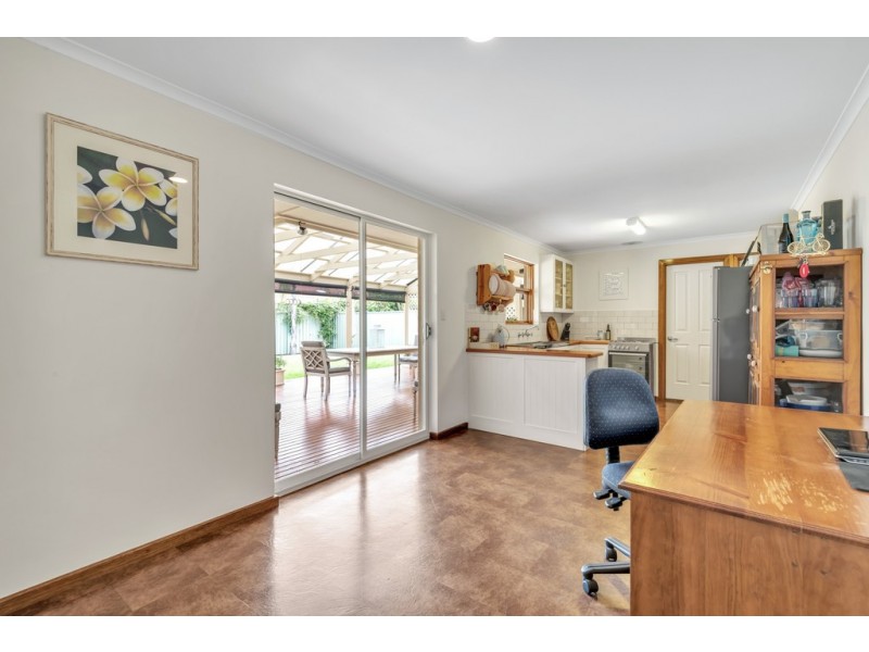 7 Apollo Drive, Hallett Cove SA 5158
