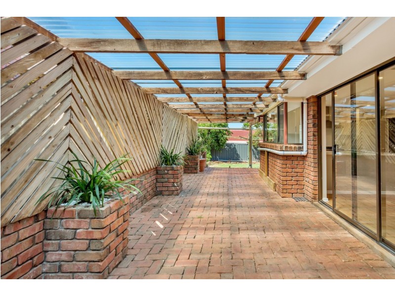 2 Karyn Crescent, Reynella SA 5161