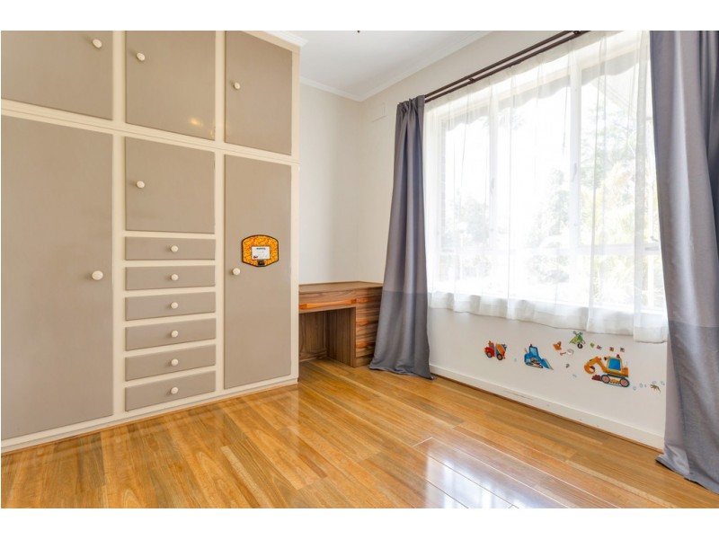 14 Winnall Street, Clapham SA 5062